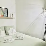 Lejlighed T2 Au Rez De Chaussee Dans Propriete Privee, Au Bord De L'eau A 15 Minutes De Nancy *