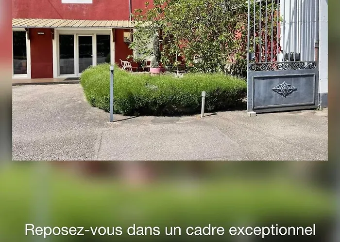 Apartmán T2 Au Rez De Chaussee Dans Propriete Privee, Au Bord De L'eau A 15 Minutes De Nancy *