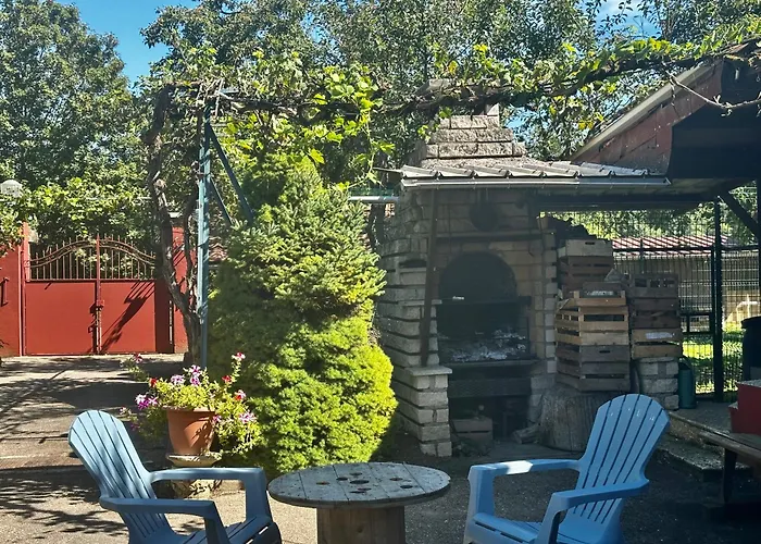 Apartmán T2 Au Rez De Chaussee Dans Propriete Privee, Au Bord De L'eau A 15 Minutes De Nancy Toul